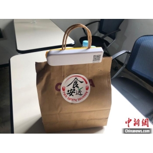 “小標(biāo)簽”撬動(dòng)食品“大安全”，上海推廣“食安封簽”